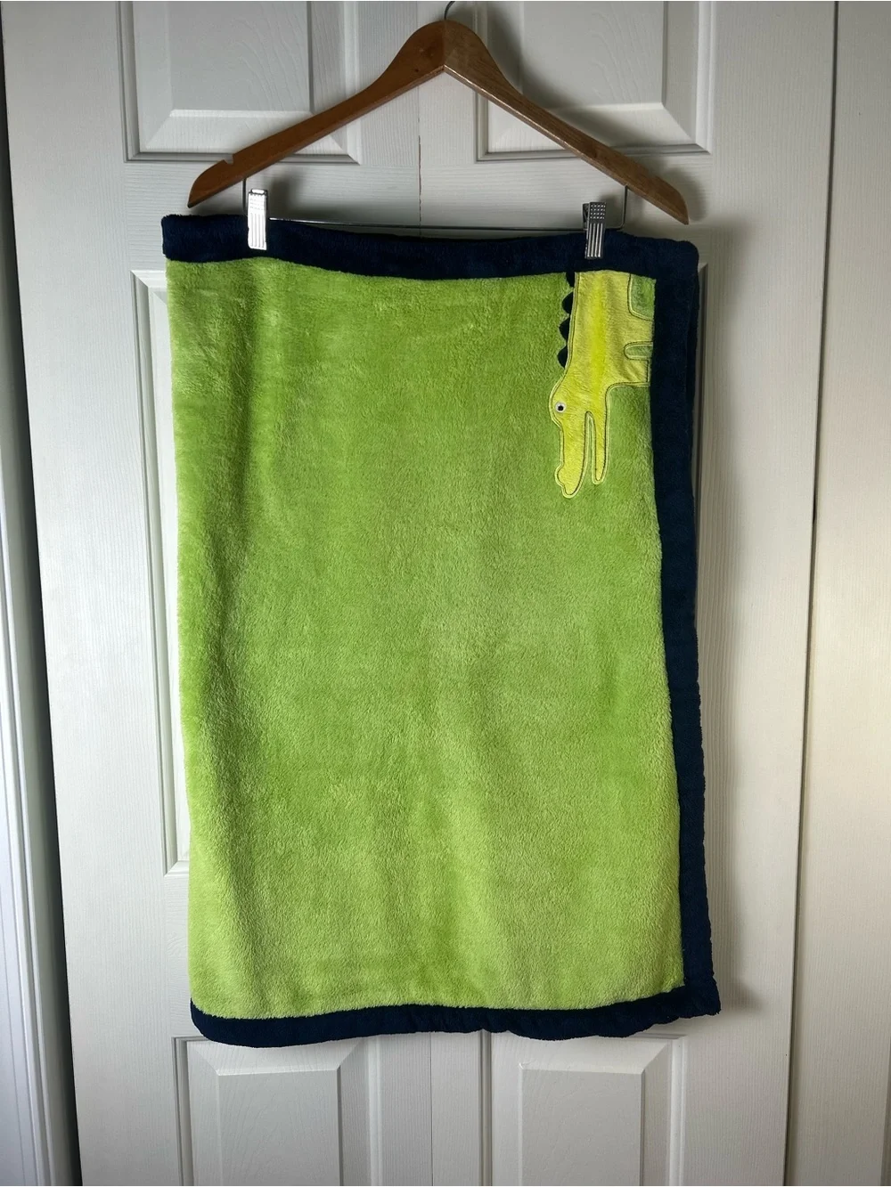 Carter's Green Alligator Baby Blanket Blue Edge Trim Crocodile Gator Plush Lovey